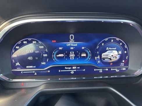 Used 2024 Chevrolet Tahoe High Country image 12