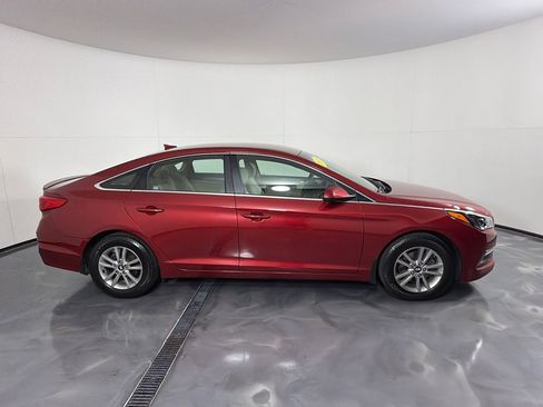 Used 2015 Hyundai Sonata SE w/ Option Group 09 FWD image 4