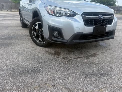 Used 2019 Subaru Crosstrek 2.0i Premium AWD/4WD image 2