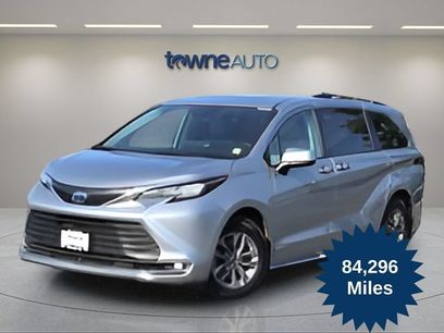 Used 2021 Toyota Sienna XLE