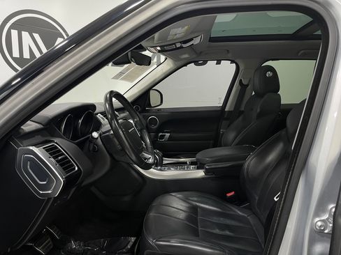 Used 2017 Land Rover Range Rover Sport HSE image 13
