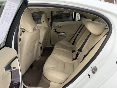 Used 2015 Volvo S60 T5 Premier Plus image 13