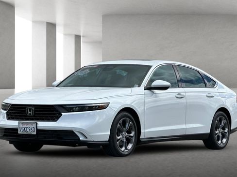Certified 2023 Honda Accord EX image 8