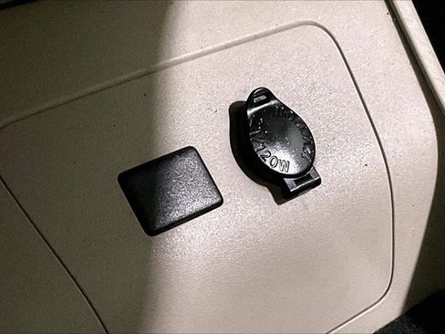 Used 2012 Toyota Prius Two FWD image 32