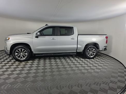 Used 2020 Chevrolet Silverado 1500 LT image 2