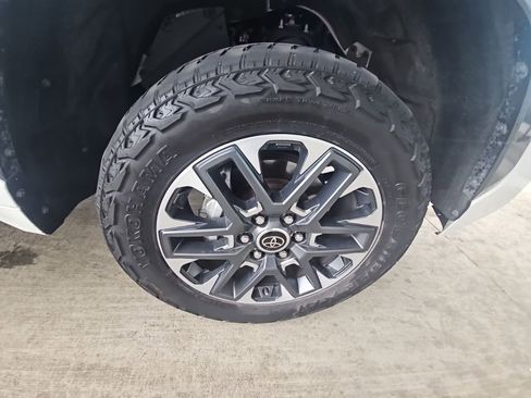 Used 2022 Toyota Tundra Limited image 21