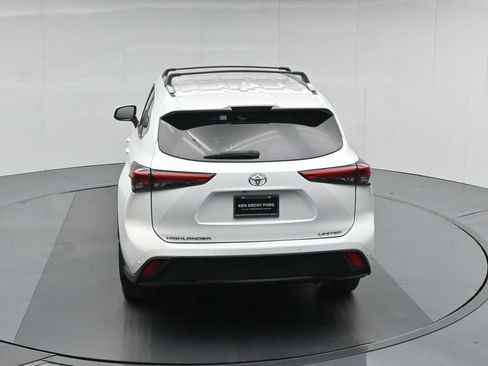 Used 2022 Toyota Highlander Limited FWD image 48