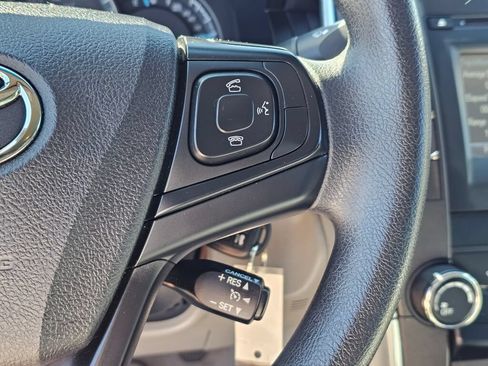 Used 2015 Toyota Camry LE FWD image 33