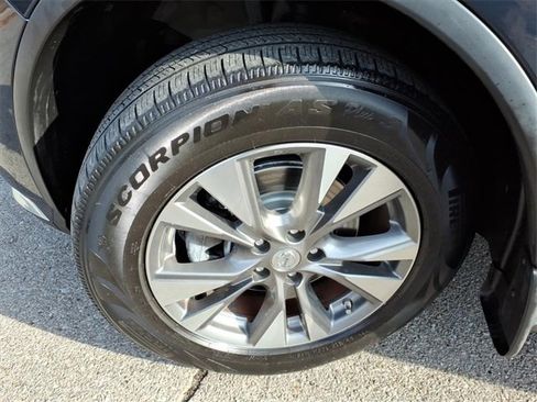 Used 2015 Nissan Murano SV w/ Premium Package image 23