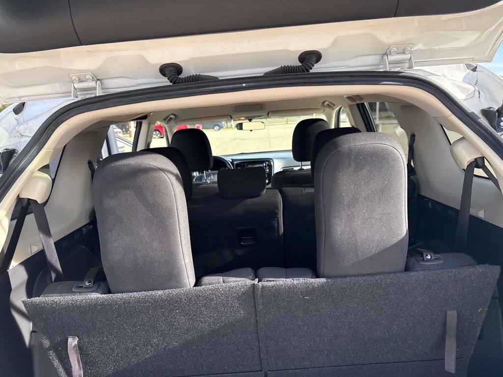 Used 2017 Mitsubishi Outlander ES FWD image 21