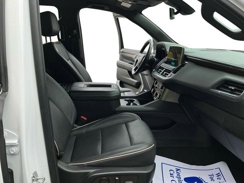 Used 2022 Chevrolet Suburban Premier image 15