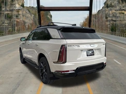 New 2026 Cadillac Escalade IQ Sport 1 w/ LPO, ONYX Package AWD/4WD image 8