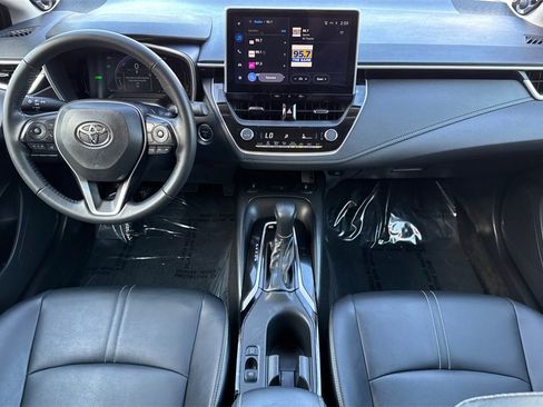 Certified 2025 Toyota Corolla XLE image 12