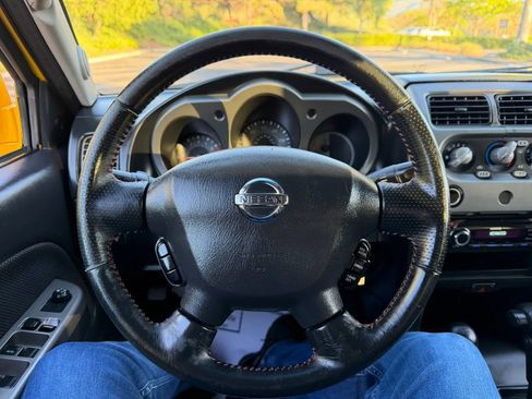Used 2003 Nissan Frontier S/C AWD/4WD image 22