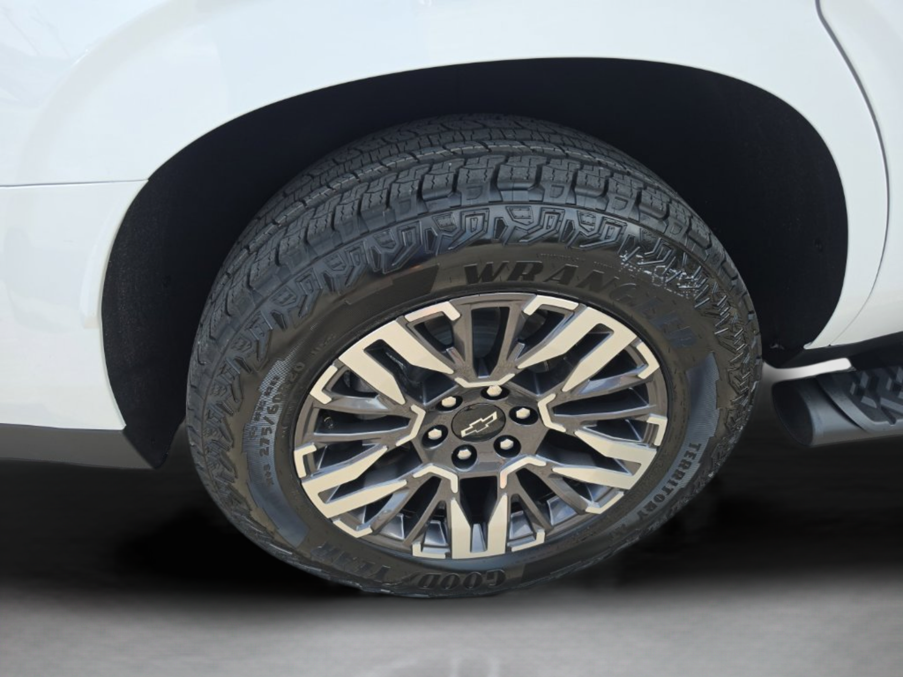 New 2027 Chevrolet Tahoe Z71 w/ Z71 Off-Road Package AWD/4WD image 27