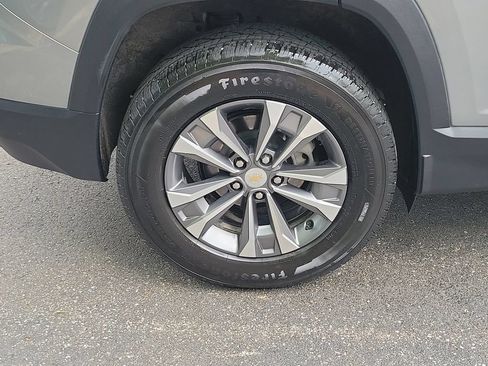 Certified 2025 Chevrolet Equinox LT FWD image 6