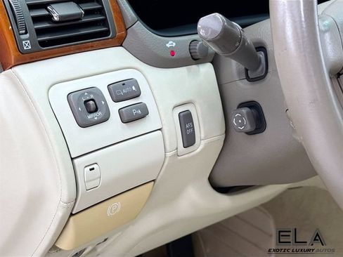 Used 2004 Lexus LS 430 RWD image 11