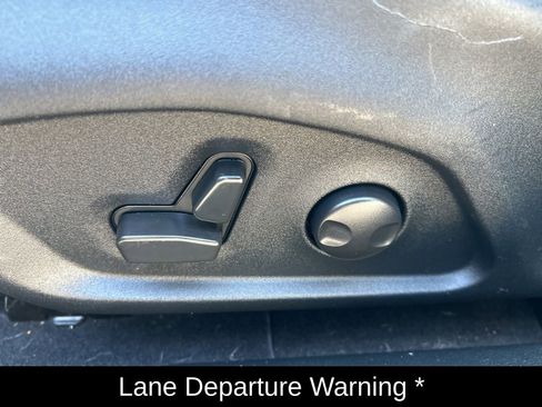 Certified 2022 Jeep Compass Limited w/ Sun and Sound Group image 11