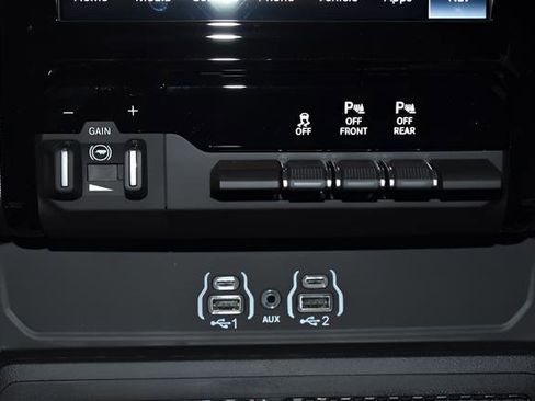 New 2026 RAM 1500 Big Horn AWD/4WD image 17