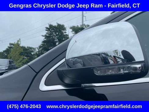 Used 2019 Jeep Grand Cherokee Limited AWD/4WD image 14