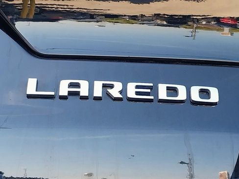 Certified 2023 Jeep Grand Cherokee Laredo image 6