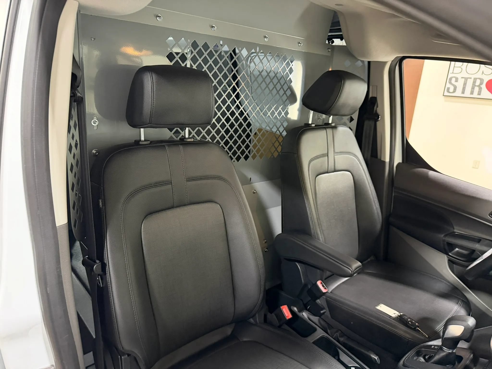 Used 2022 Ford Transit Connect XL FWD image 38