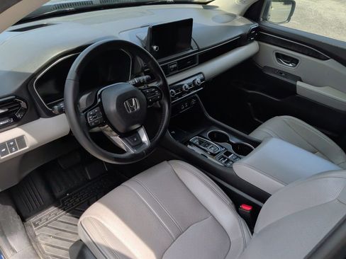 Used 2023 Honda Pilot Elite image 16