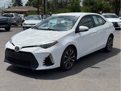 Used 2017 Toyota Corolla SE FWD image 1