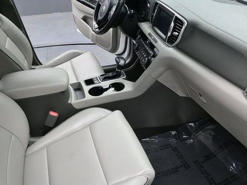 Used 2019 Kia Sportage EX w/ EX Premium Package image 17