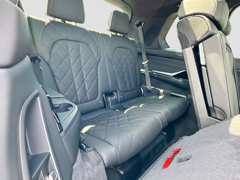 New 2027 BMW X7 xDrive40i w/ Executive Package AWD/4WD image 21