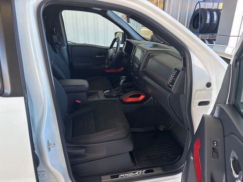 Used 2023 Nissan Frontier PRO-4X w/ Pro Convenience Package image 26