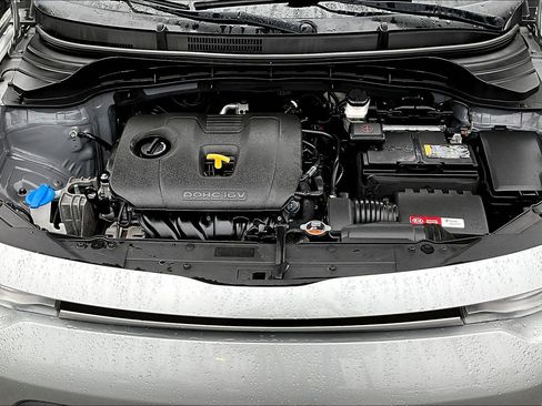 Used 2022 Kia Soul LX w/ Technology Package image 9