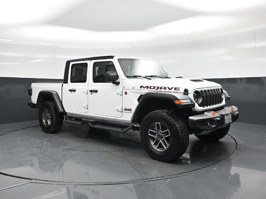 Used 2024 Jeep Gladiator Mojave AWD/4WD image 59