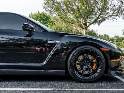 Used 2010 Nissan GT-R Premium AWD/4WD image 11