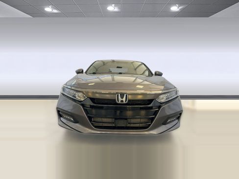 Used 2019 Honda Accord Sport image 6