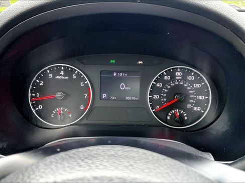 Used 2023 Kia Seltos LX AWD/4WD image 13