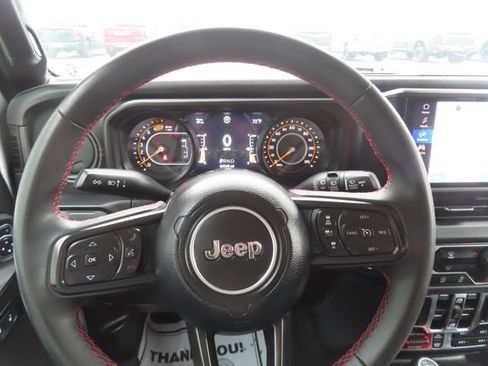 Used 2024 Jeep Wrangler Unlimited Rubicon AWD/4WD image 30