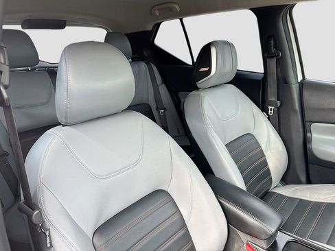 Used 2023 Nissan Kicks SR w/ SR Premium Package FWD image 22