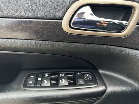 Used 2015 Jeep Grand Cherokee Laredo w/ Quick Order Package 23E AWD/4WD image 22