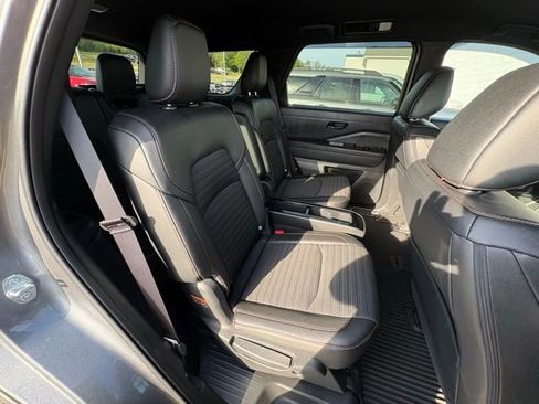 Used 2023 Nissan Pathfinder Rock Creek AWD/4WD image 29