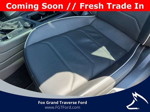 Used 2022 Volkswagen Tiguan SEL R-Line AWD/4WD image 11