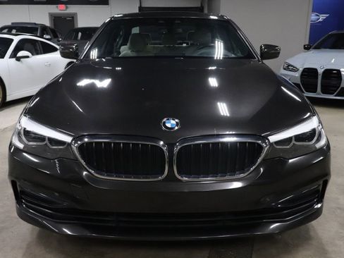 Used 2019 BMW 530i w/ Convenience Package image 8