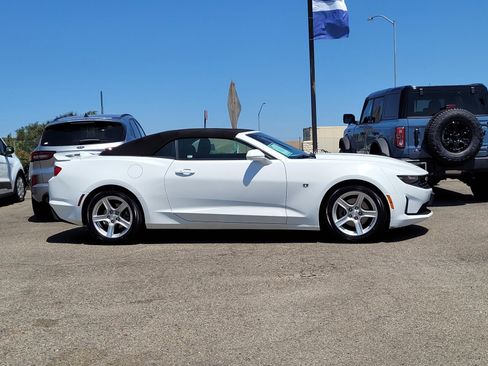 Used 2022 Chevrolet Camaro LT image 3