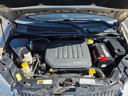 Used 2013 Dodge Grand Caravan Crew w/ Entertainment Group 1 image 25