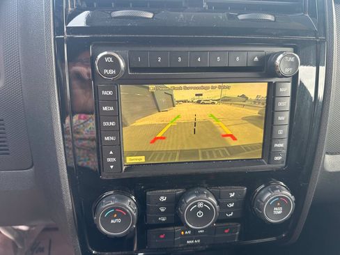 Used 2010 Ford Escape Limited FWD image 13