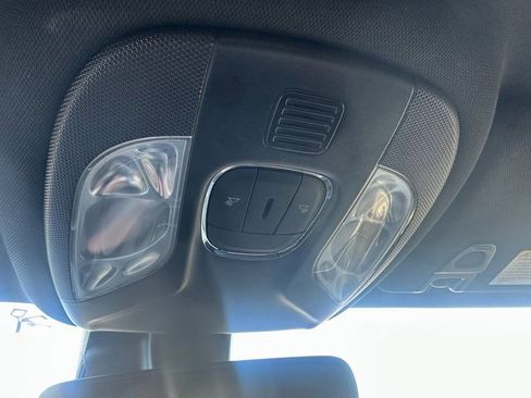 Used 2024 Jeep Compass Limited image 30