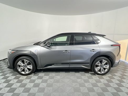 Used 2024 Subaru Solterra w/ Touring Package AWD/4WD image 6