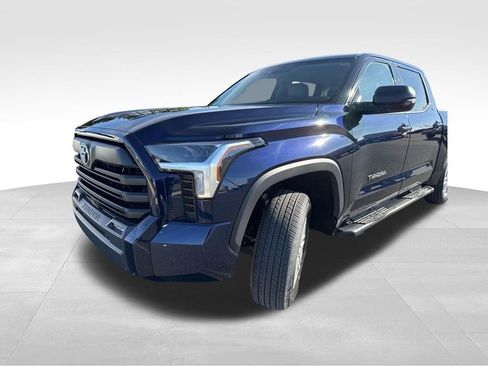 Used 2023 Toyota Tundra SR5 w/ SR5 Premium Package image 7