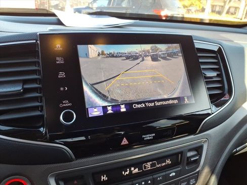 Used 2023 Honda Ridgeline RTL-E image 19