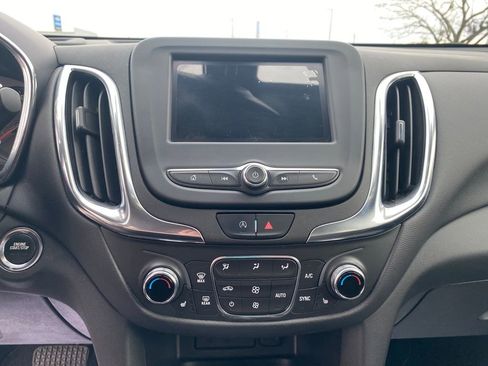 Used 2022 Chevrolet Equinox LT image 25